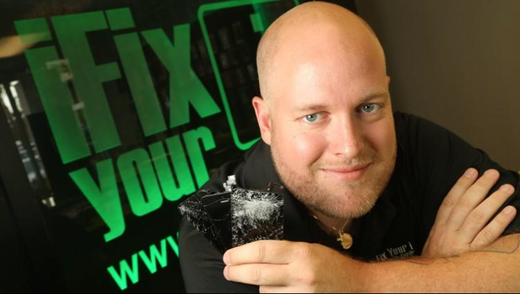 iFixYouri Company History: How a Cracked Screen  Became an Opportunity