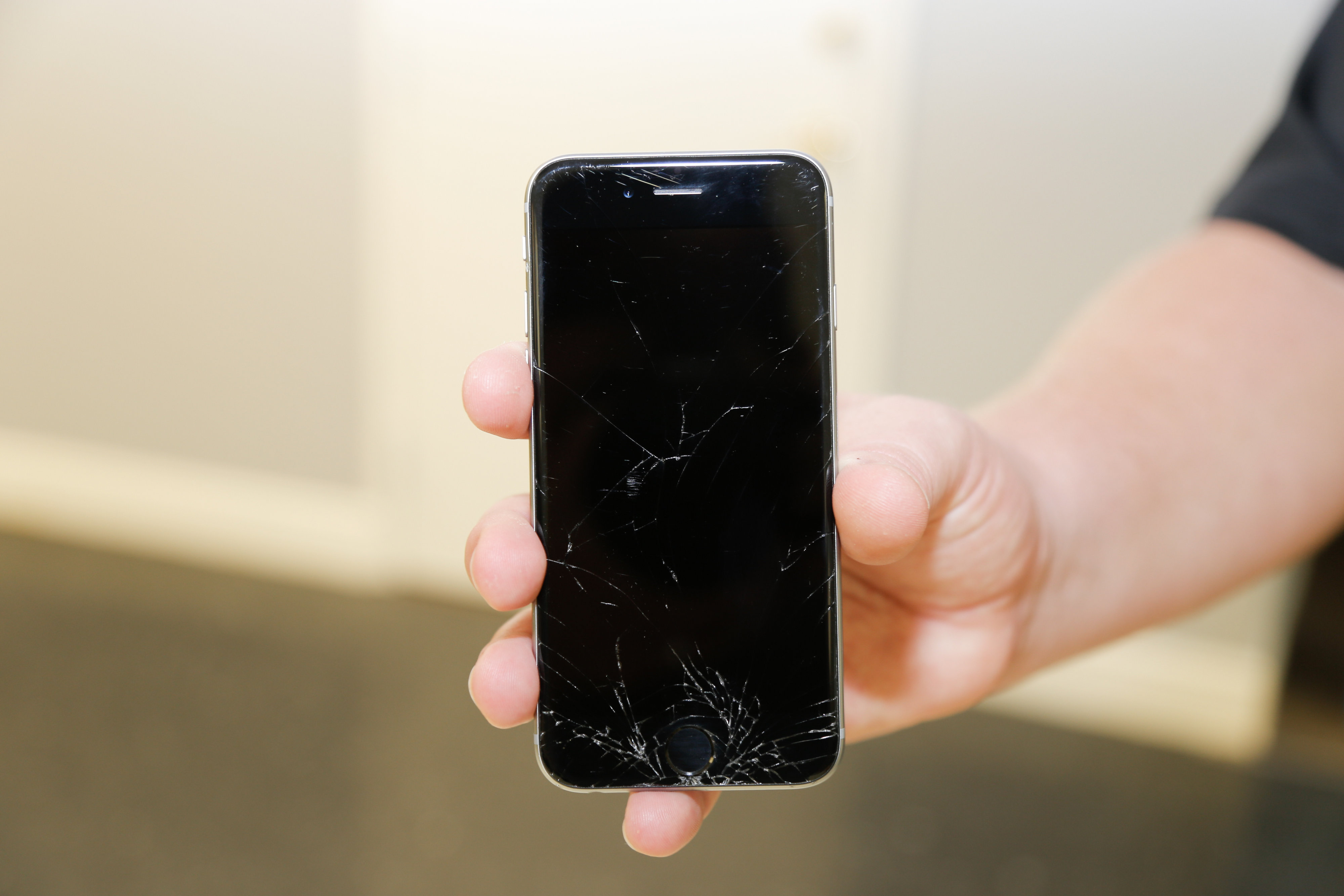 iPhone repair or iPhone upgrade?????